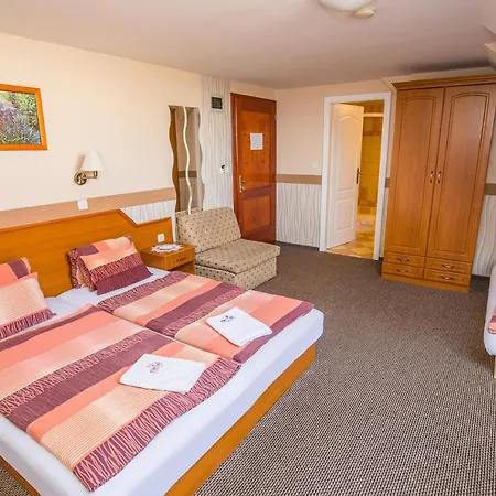 Tinodi Fogado Bed & Breakfast Sarvar