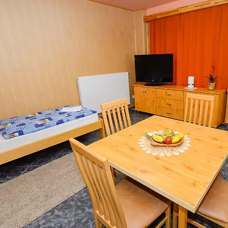 Tinodi Fogado Bed & Breakfast