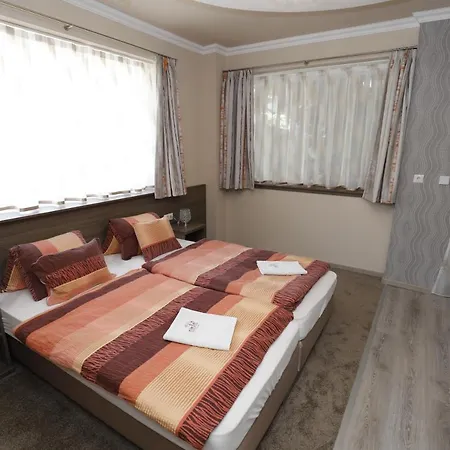 Tinodi Fogado Bed & Breakfast Sárvár
