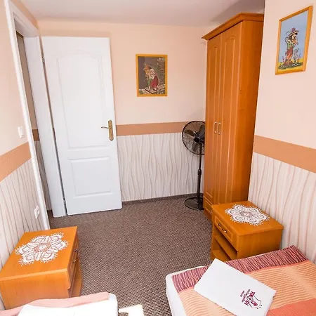 Tinodi Fogado Bed & Breakfast Sarvar