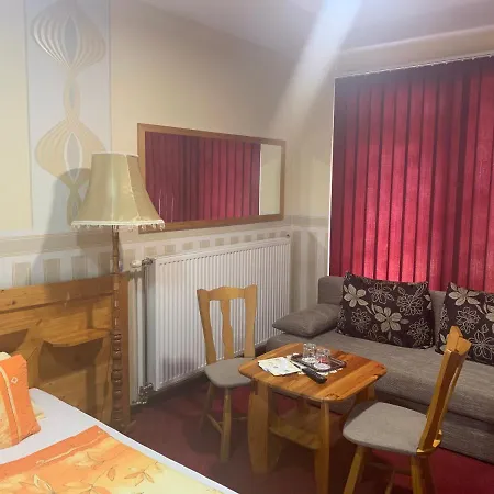 Bed & Breakfast Tinodi Fogado