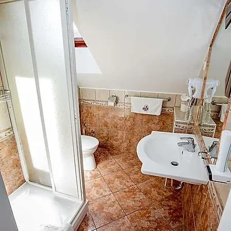 Tinodi Fogado 3* Sárvár