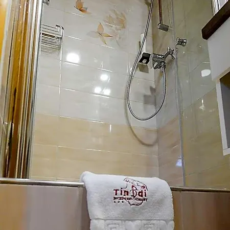 Tinodi Fogado B&B