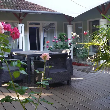 Bed and Breakfast Tinodi Fogado 3*