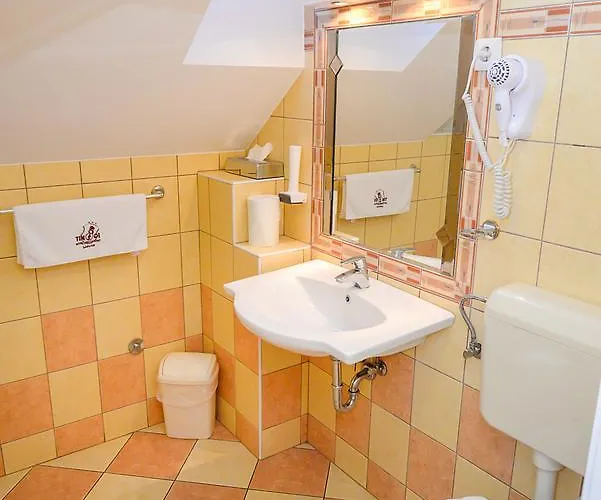 Tinodi Fogado Bed & Breakfast 3*